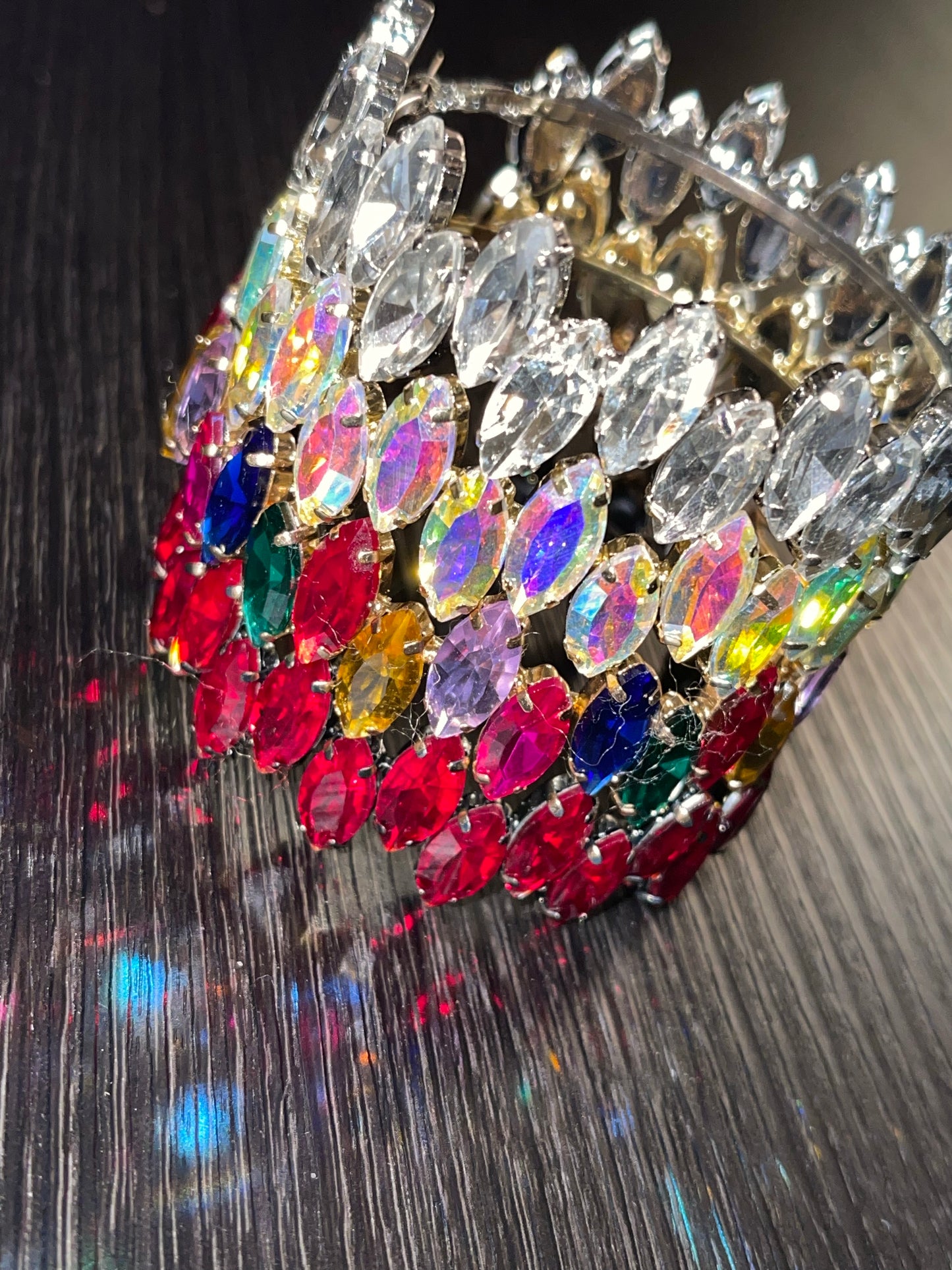 Staggered Gem