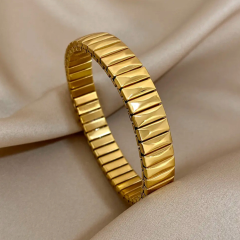 Slim Beveled Bangle