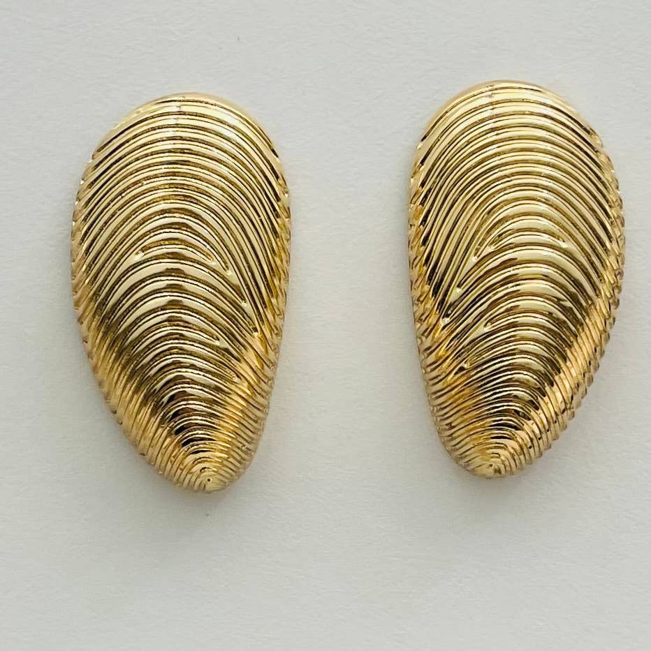 Gold Elongated Mussel Shell